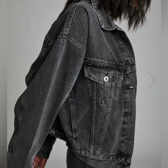 Mia & Madison Jackets & Blazers - Anthropologie Mia & Madison Acid Wash Cropped Trucker Jean Jacket in Dark Gray M